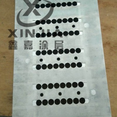 东莞鑫嘉真空纳米涂层能保护高镜面模具,延长模具寿命图2