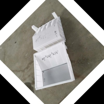 预制路肩石模具  水泥路肩石模具  路肩板塑料模具  公路护肩板模具图1
