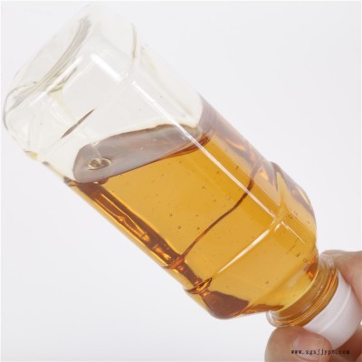 汽车保险杠已经开始采用塑料材质，却很保险！用优质增塑剂图2