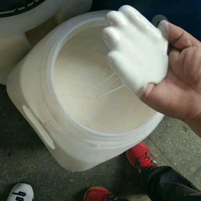 乳化硅油 牛奶水  脱模剂  爽滑剂 平滑剂 赛矢牌120e  厂家直销图2