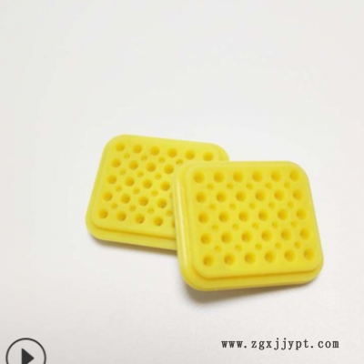 厂家正方形黄色硅胶漏孔垫橡胶防滑防震模具制品高粘橡胶脚垫片
