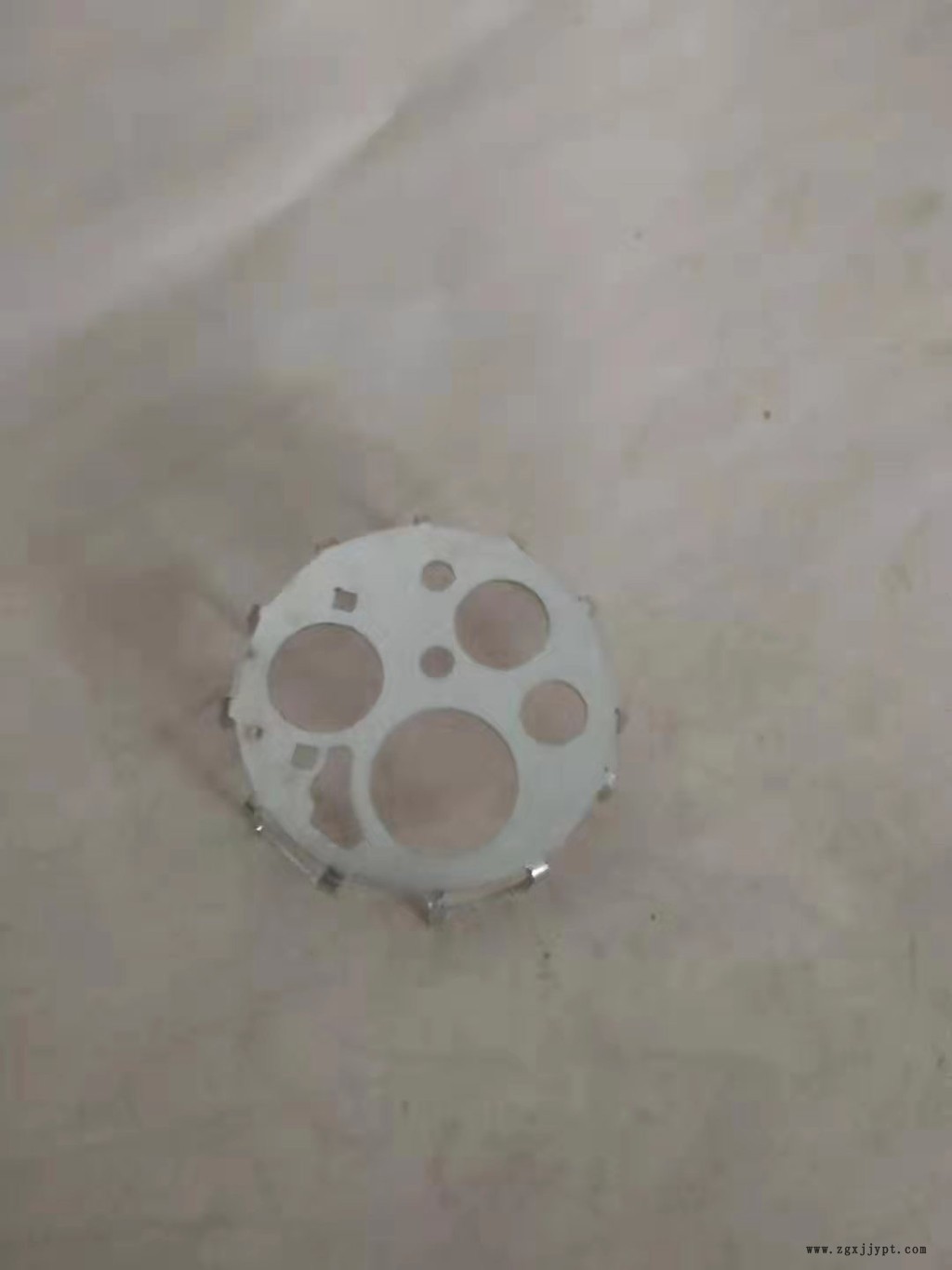 【 厚富】_减震橡胶衬套_水管套压板_传感器配件模具定做 欢迎来电咨询