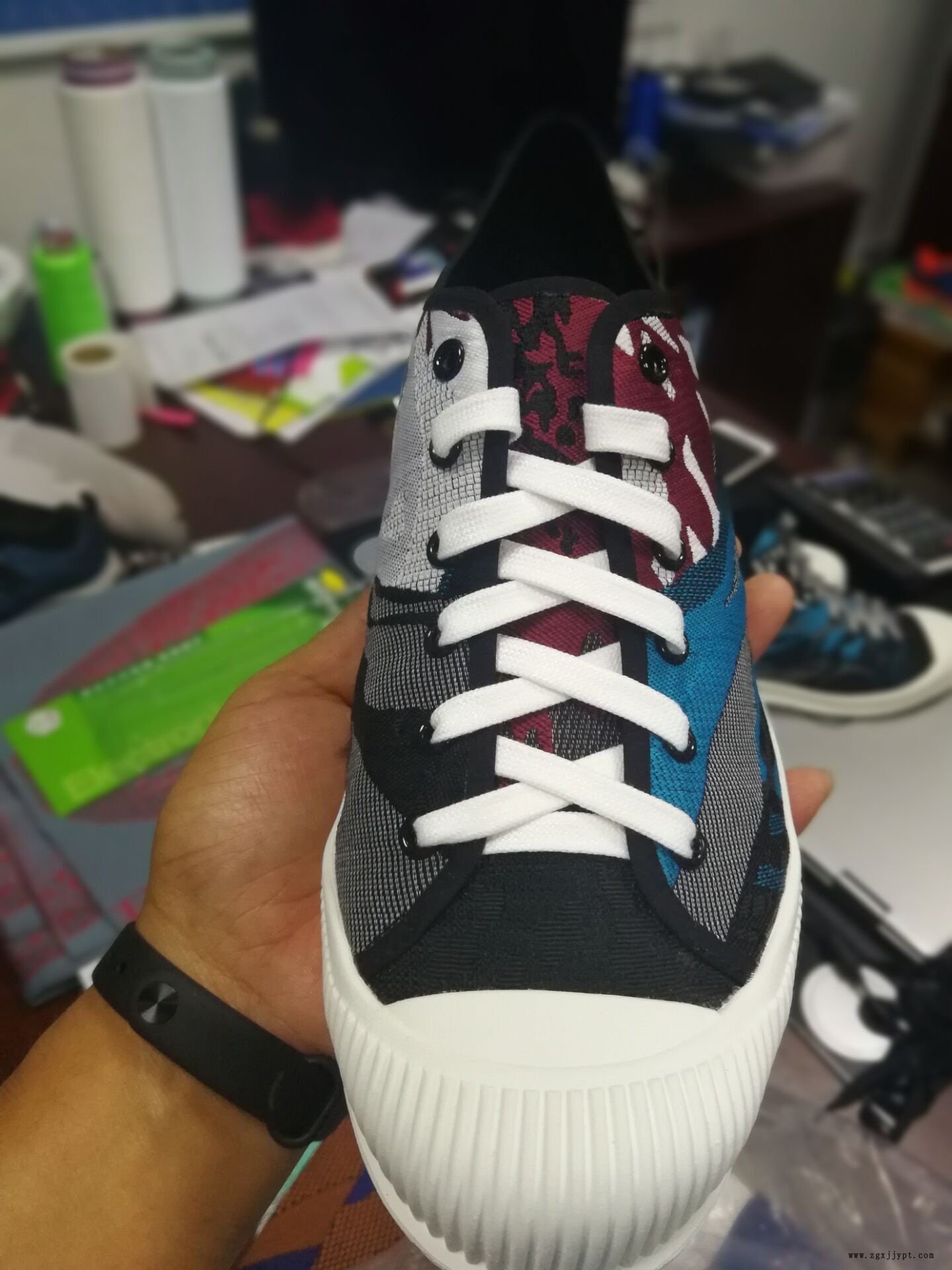 水性环保鞋带光亮手感剂 XH-2 走马带光亮剂  织带手感剂示例图5