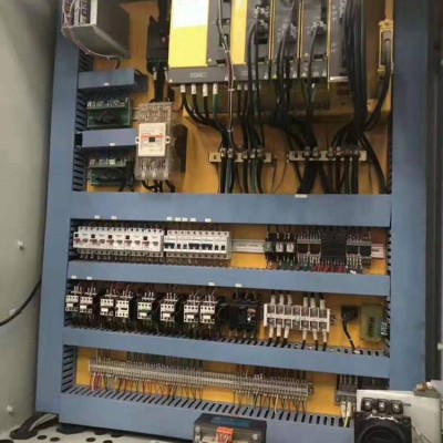 机械厂急售二手发那科系统大连1200立式加工中心二手加工中心机械手刀库线轨图3