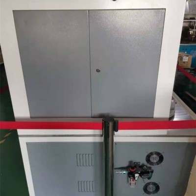 供应机械手集成多工位焊接连续光纤1500W设备图2