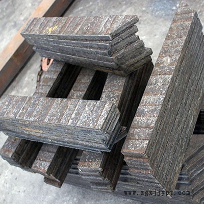 耐磨衬板堆焊-堆焊衬板-超鸿耐磨材料(查看)