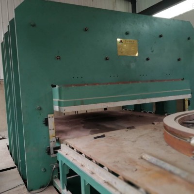 大型平板硫化机 - 高密威达橡塑厂家